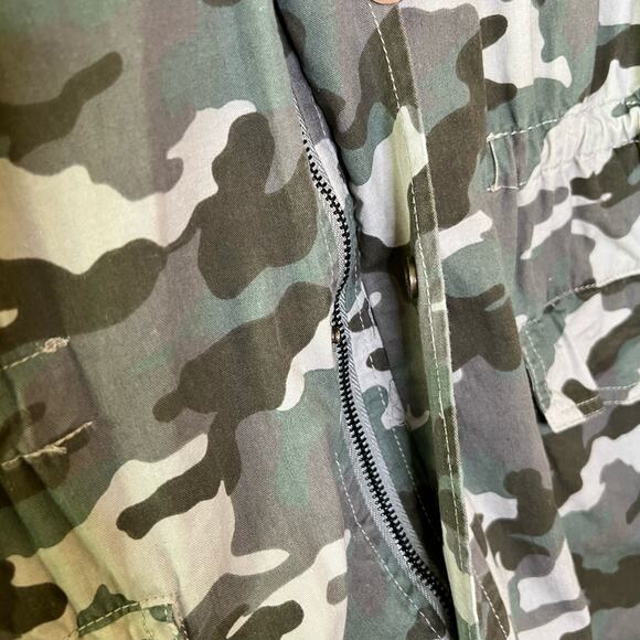 Hayden Camouflage Long Utility Jacket Size Medium - Picture 7 of 10
